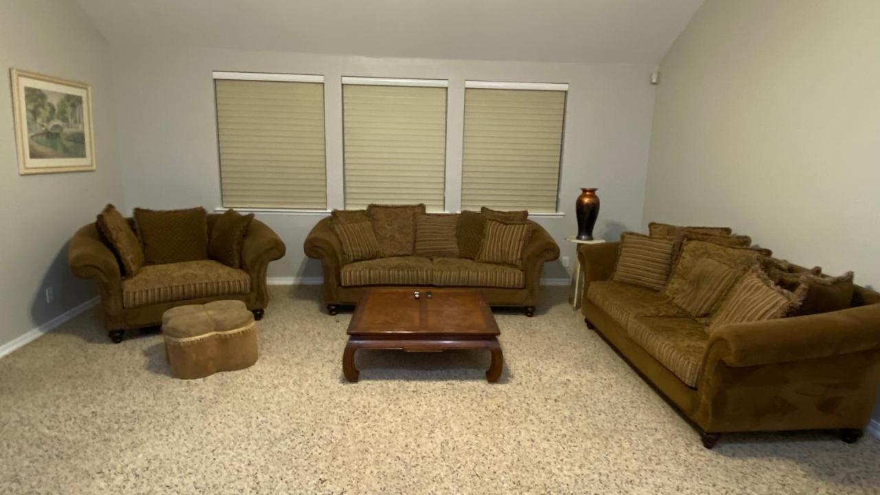 Beautiful Peaceful Desirable Home In Madera Rancho Екстер'єр фото